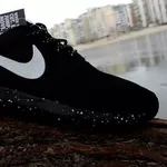 Продам кроссовки: Nike Roshe Run