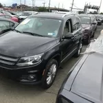 продам внедорожник VOLKSWAGEN TIGUAN из штатов