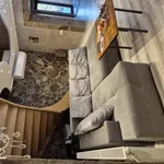 Автономний будинок для великої сім'ї в тихому місц