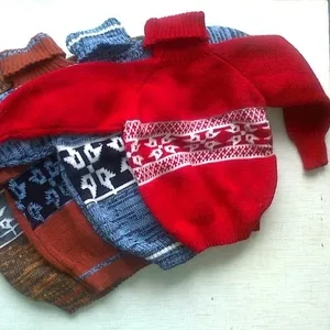 Продам детские свитерки(новые) (реглан ,  гольф) пш , от1до5лет . 50 гр