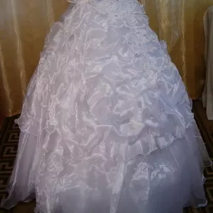 Продам новое красивое свадебное платье