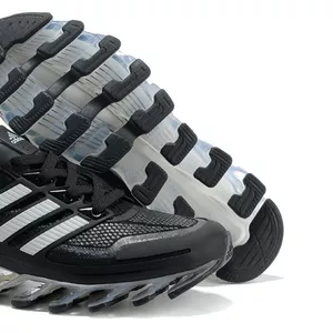 мужские кроссовки adidas