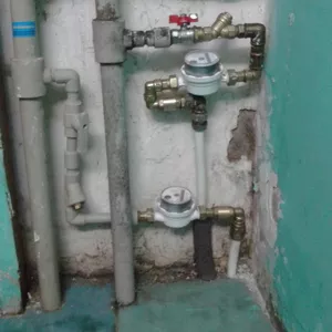 установка счетчиков воды с регистрацией.замена водопровода, канализации