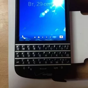 Смартфон BlackBerry Q10 (Black)
