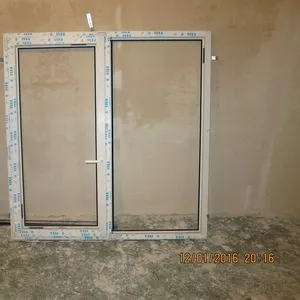 Продам б/у металлопластиковое окно VEKA фурнитура ROTО 1510 на 1550 для любой панельки