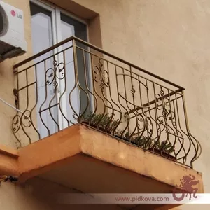 Балкон,  ограждение на балкон,  металлический балкон
