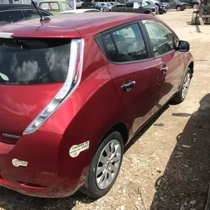 Электромобиль бу Nissan leaf