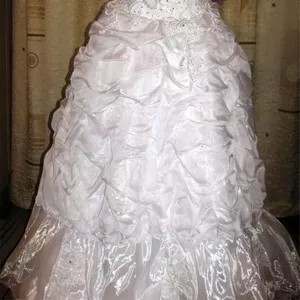 Продам свое белоснежное, шикарное свадебное платье!!!