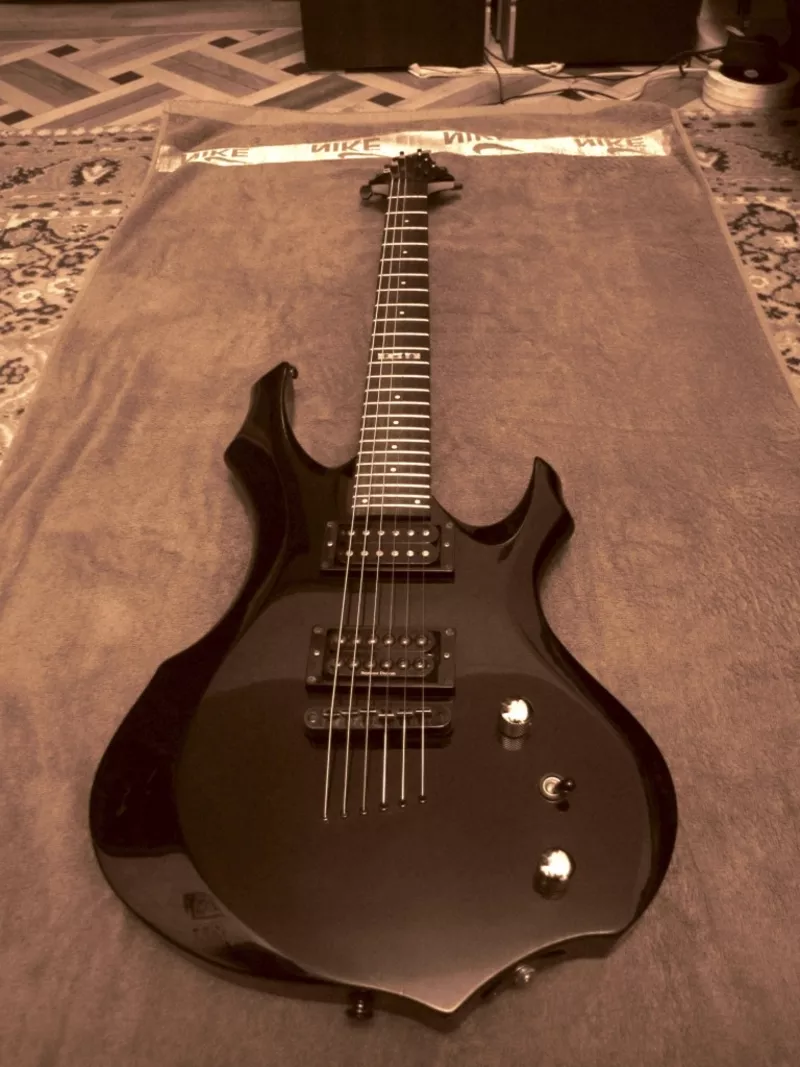 Продам электрогитару ESP LTD F-50 1500 грн. СРОЧНО