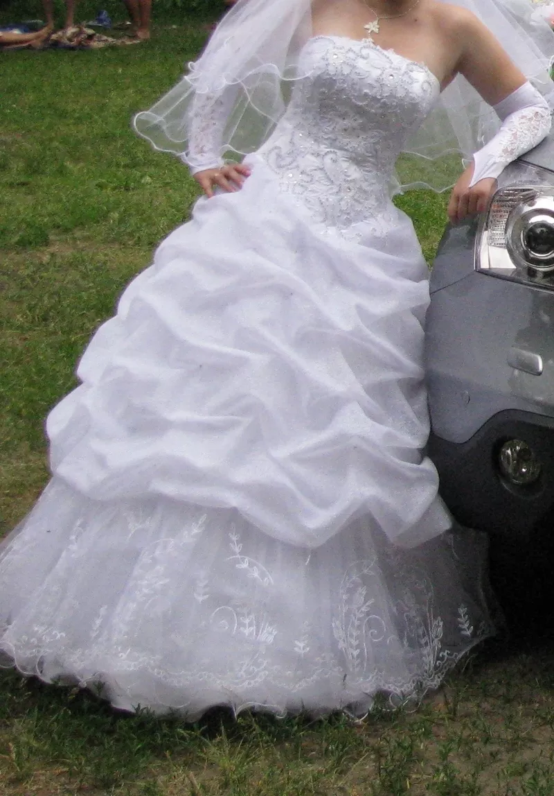 Продам свадебное платье 42-46р