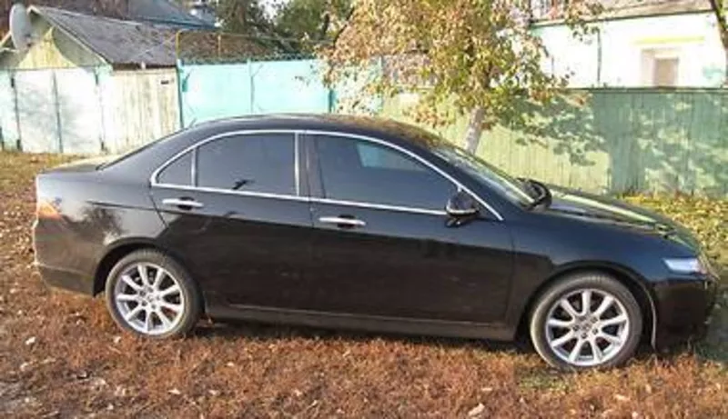 Продам Honda Accord, куплена в салоне г. Харьков !!! 2