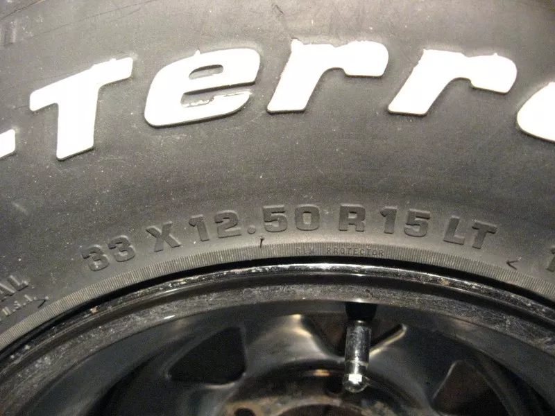 Резина BFGoodrich Mud-terrain б/у 33/12, 5/R15 3