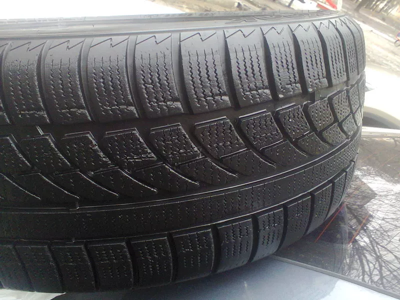 продам  б/у резину Hankook 195/50R15 82H 3