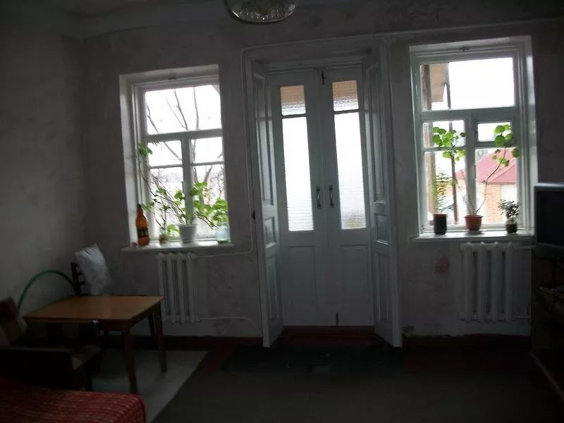 Капитальный дом 100 м.кв. в 2 этажа 7 комн.на 2 входа котеджн.  типа 4