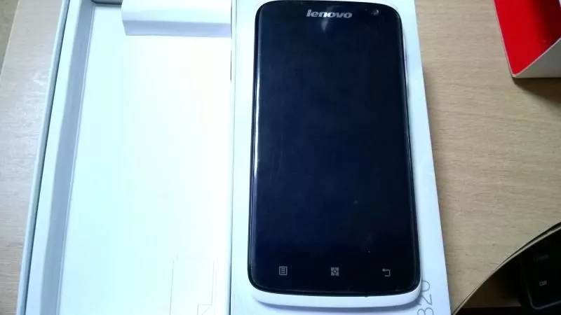 Lenovo S820 (White) (нет wi-fi)