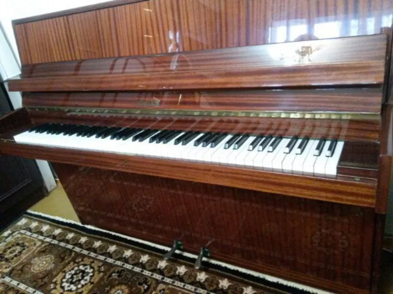 Пианино RONISCH,  Германия.