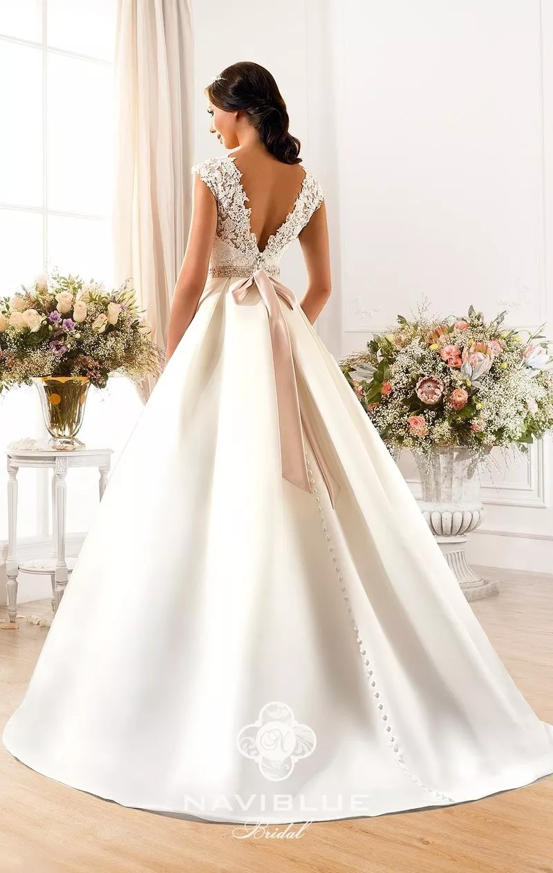 продам шикарное свадебное платье 2