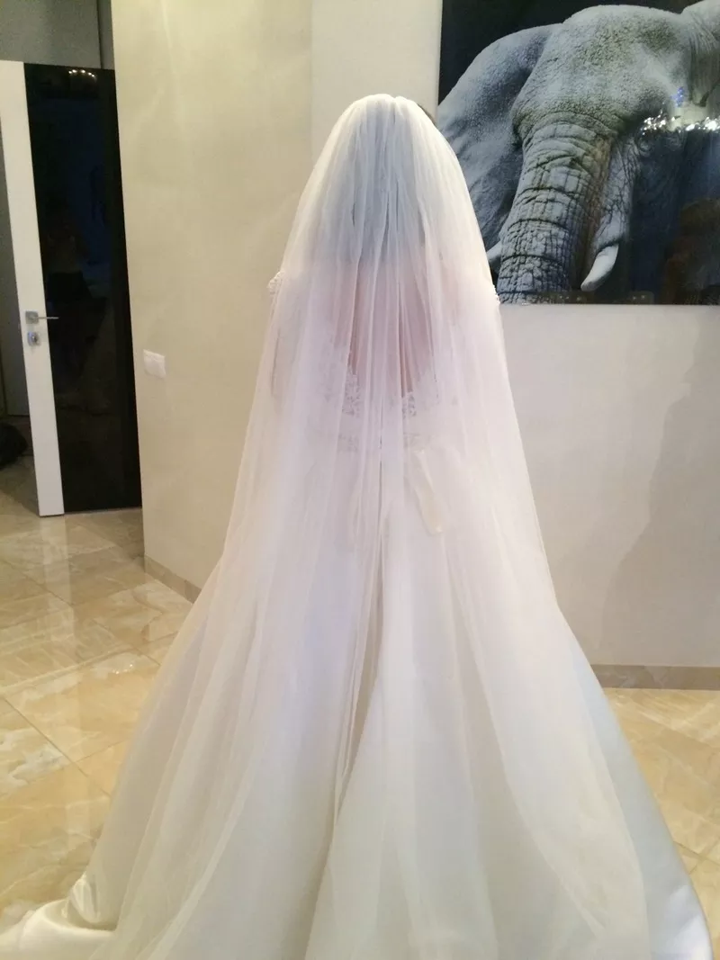 продам шикарное свадебное платье 6