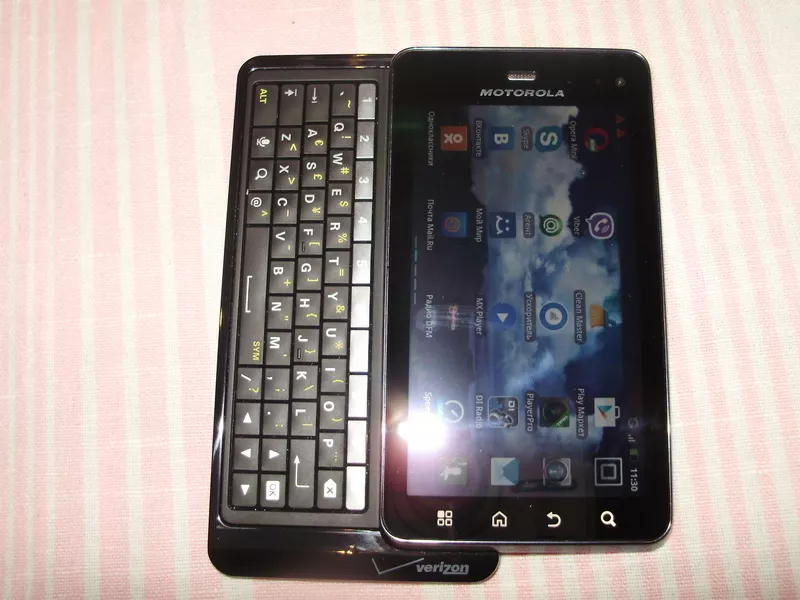 Продам телефон MOTOROLA DROID 3 ( Состояние нового ! ) С 3G модемом ! 4