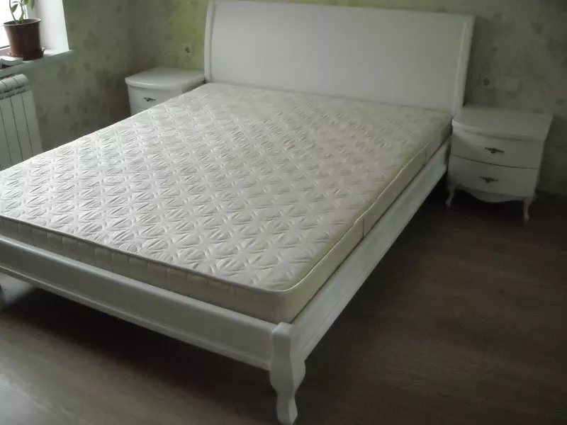 кровать белый