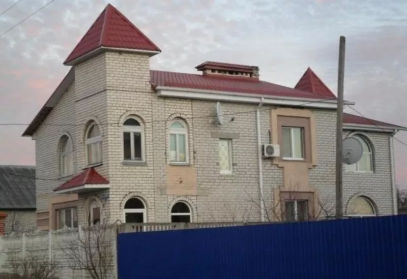 Продам в Беларуси жилой коттедж  246м. кв - 2007г.  с евроотделкой 2