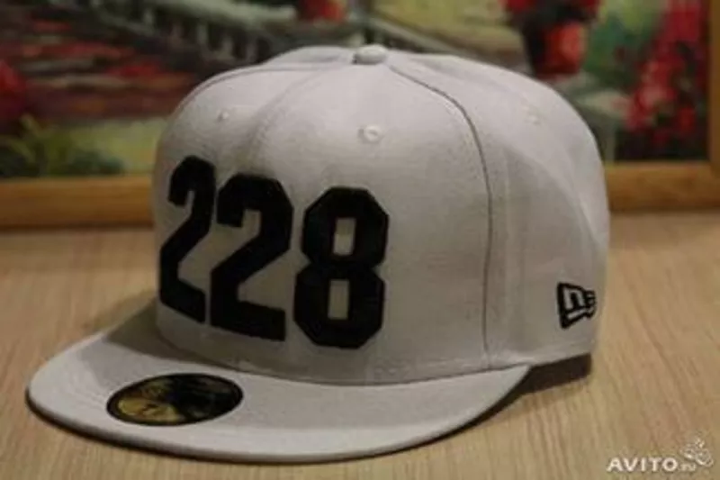 Вышивка на кепках бейсболках на заказ брендированные кепки с логотипом 4