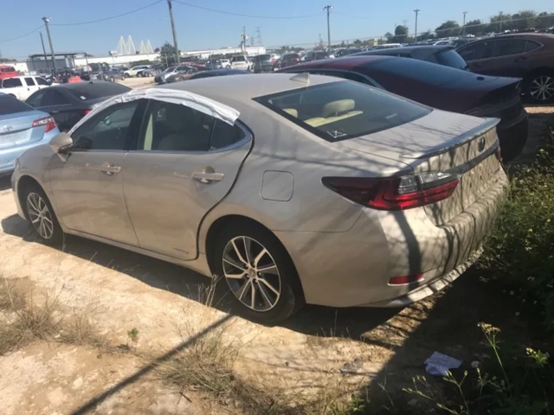 дорогая иномарка под ремонт Lexus ES 200h 2016 2