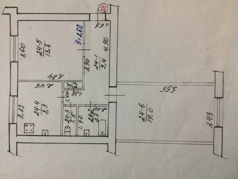 Продам 2х комнатную квартиру в Центре 3