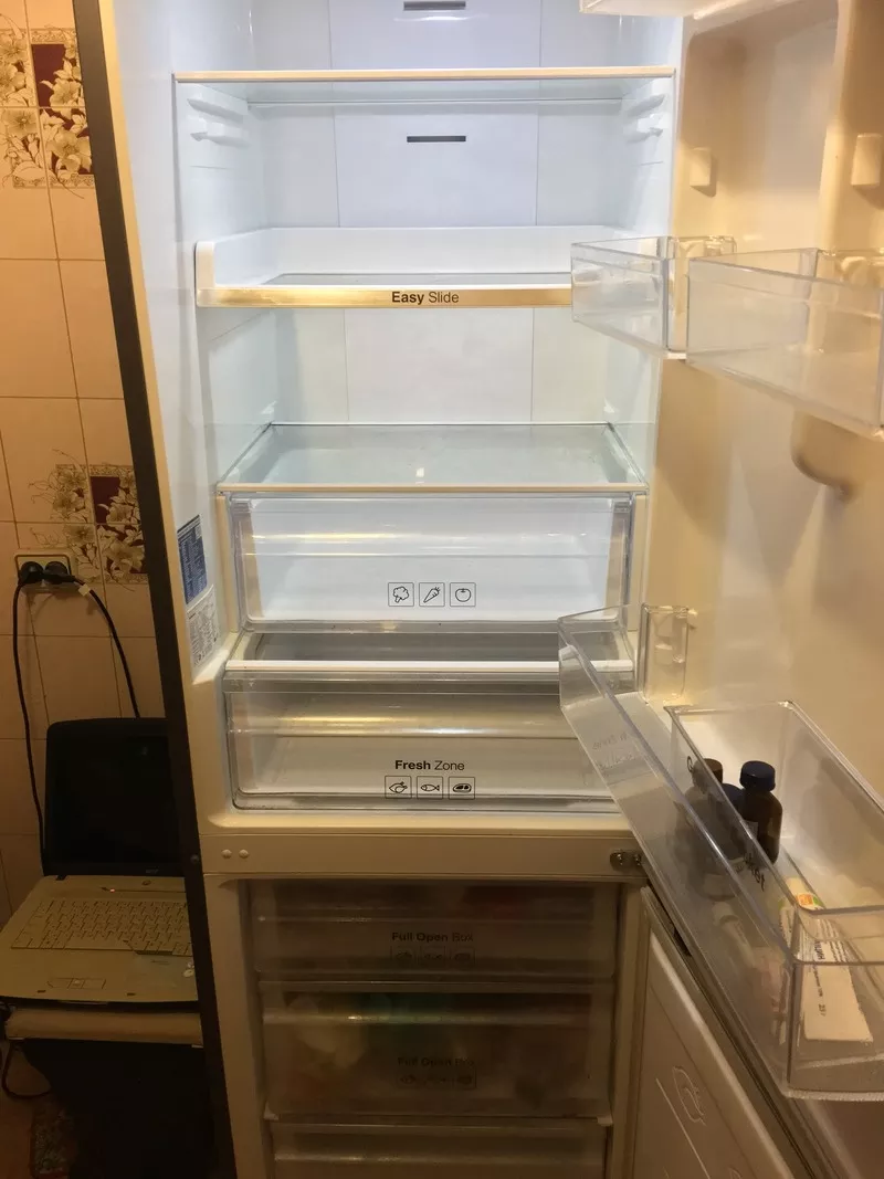 Продам холодильник Samsung RB33J3205SA  4