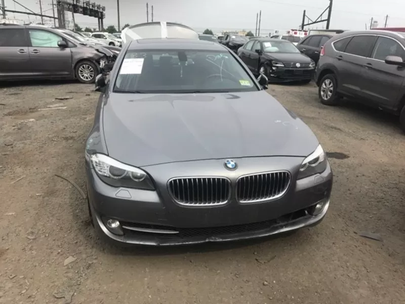 продам мощный BMW 535 XI 2011 из штатов