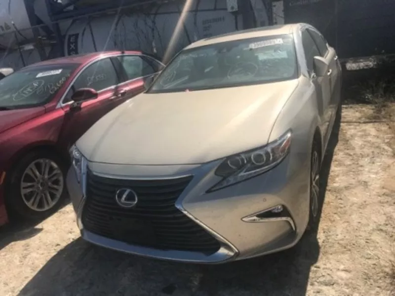 продам LEXUS ES 300H недорого