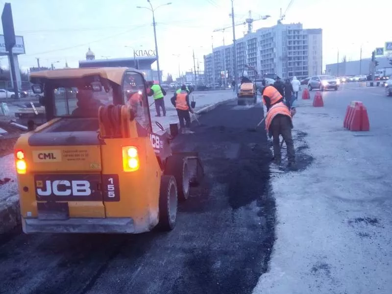 Асфальтирование,  строительство,  ремонт.  2