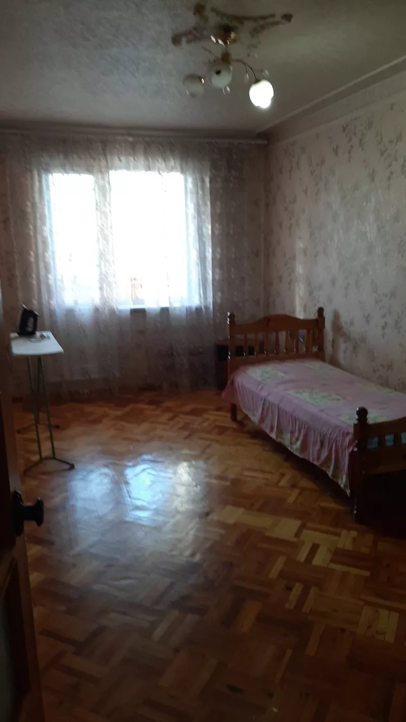 Сдам 3к на Амосова1, 4/9.капремонт, мебель,  техника.6000грн 5