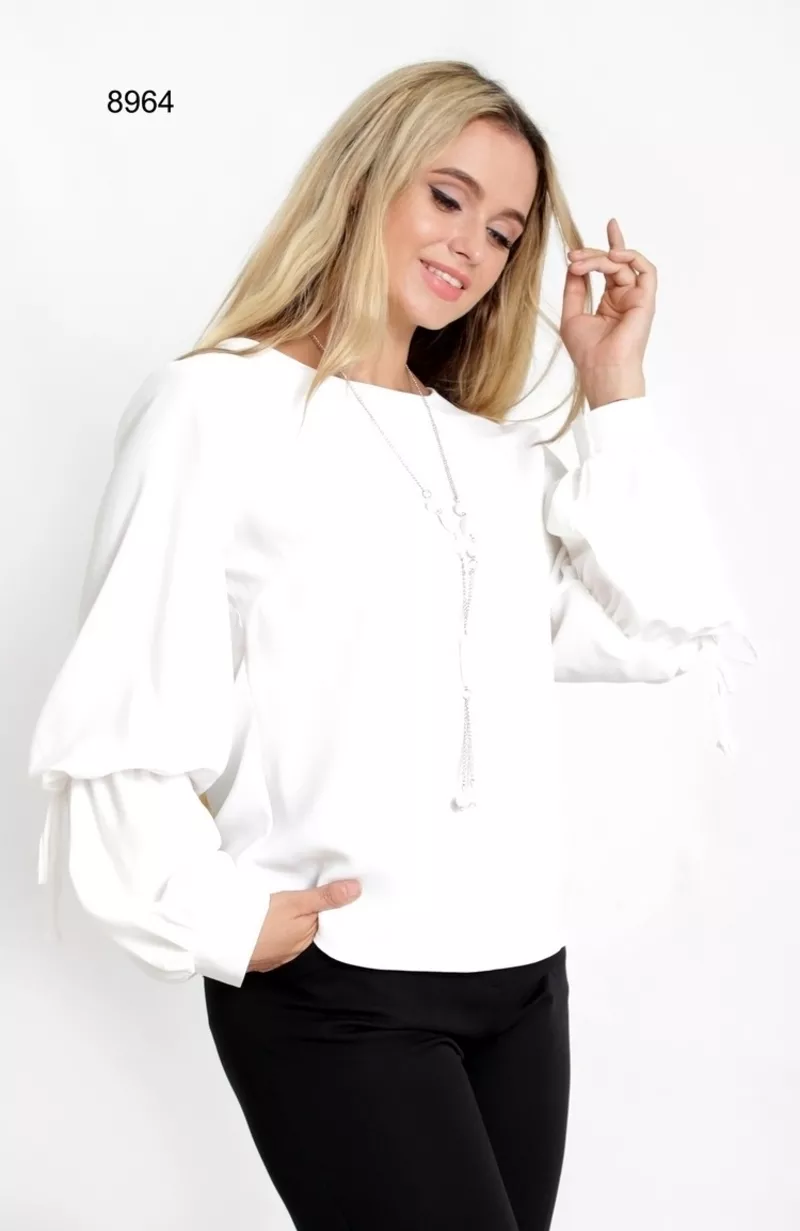 Блузы классические с объемными рукавами оптом ESAY 10