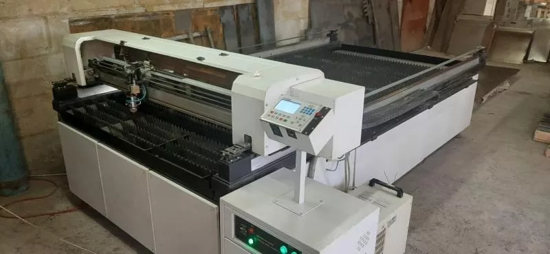 Лазерний верстат для різання металу,  фанери,  акрилу CO₂ 180 Вт. ПРОДАЮ 6