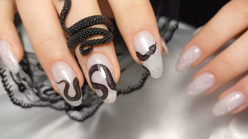 Манікюр, педикюр (вул.Польова) 5