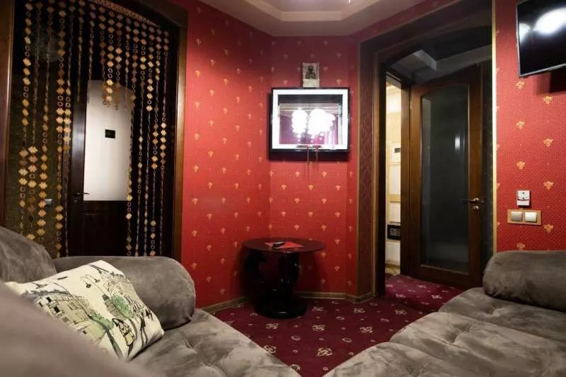 Аренда 3-х комнатной квартиры напротив ХНАТОБА 3