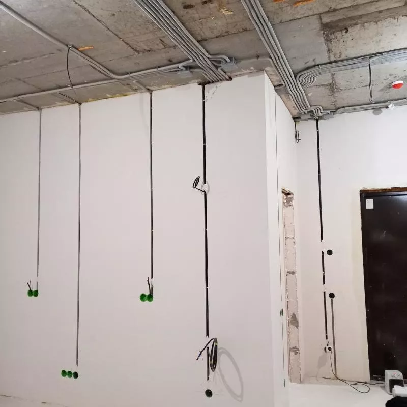 Штробление без пыли Харьков. Штробы под проводку 3